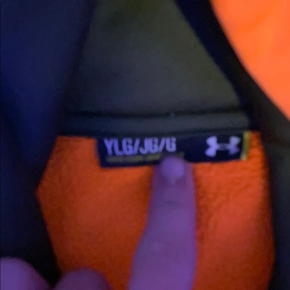 Under armor sweatshirt - Picture 2 of 2